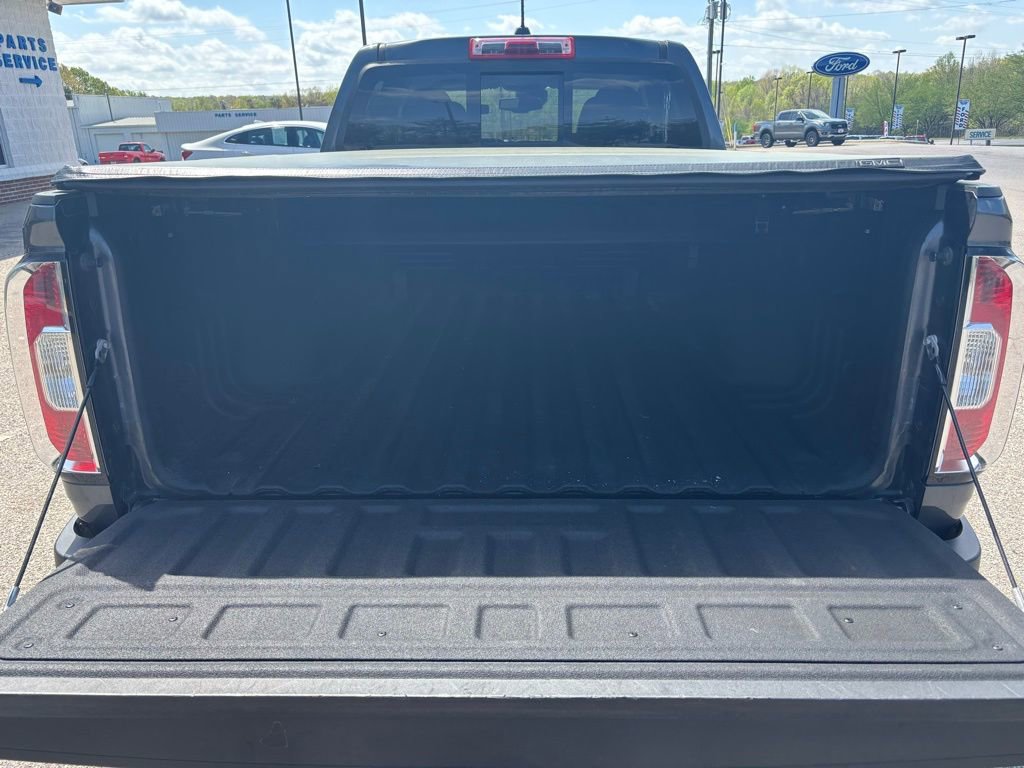 Used 2016 GMC Canyon SLT w/ Driver Alert Package image 10