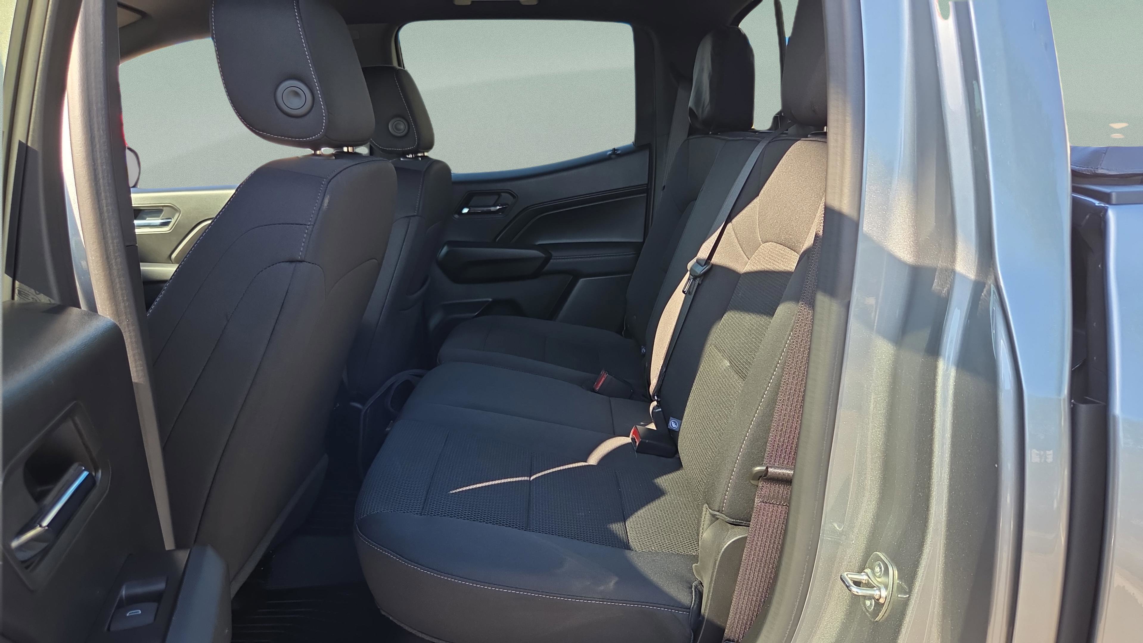 Used 2024 GMC Canyon Elevation w/ Convenience Package image 10