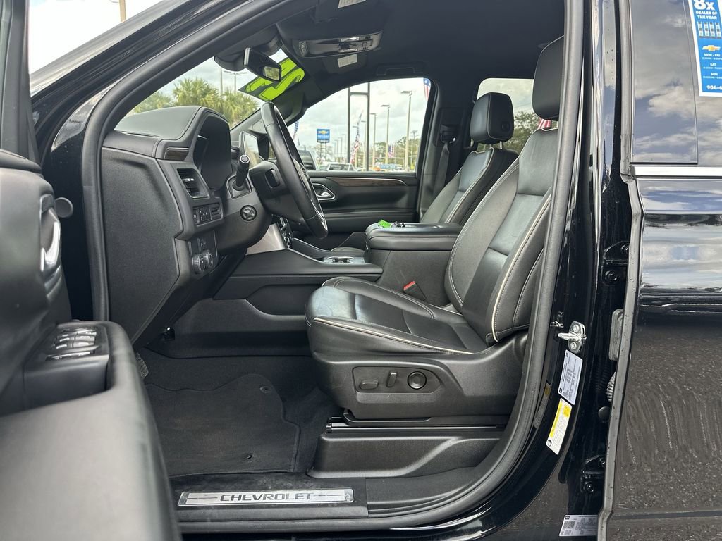 Used 2024 Chevrolet Suburban Premier image 20