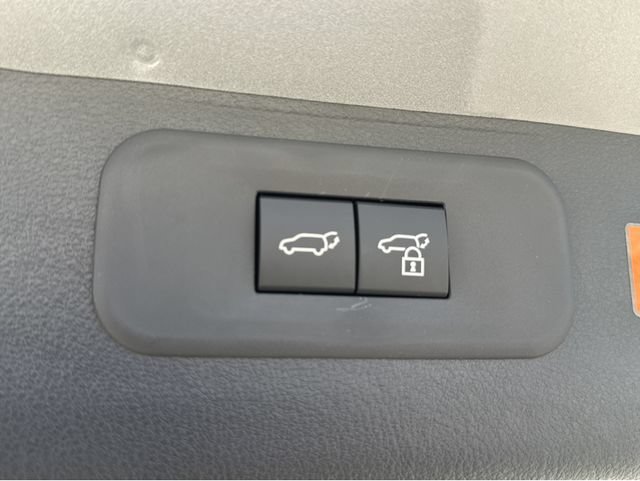 New 2026 Lexus TX 500h AWD image 22