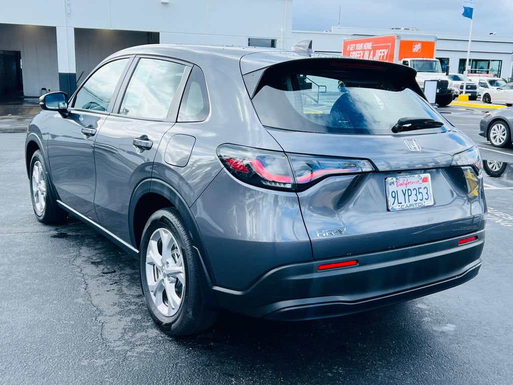 Used 2024 Honda HR-V LX image 9