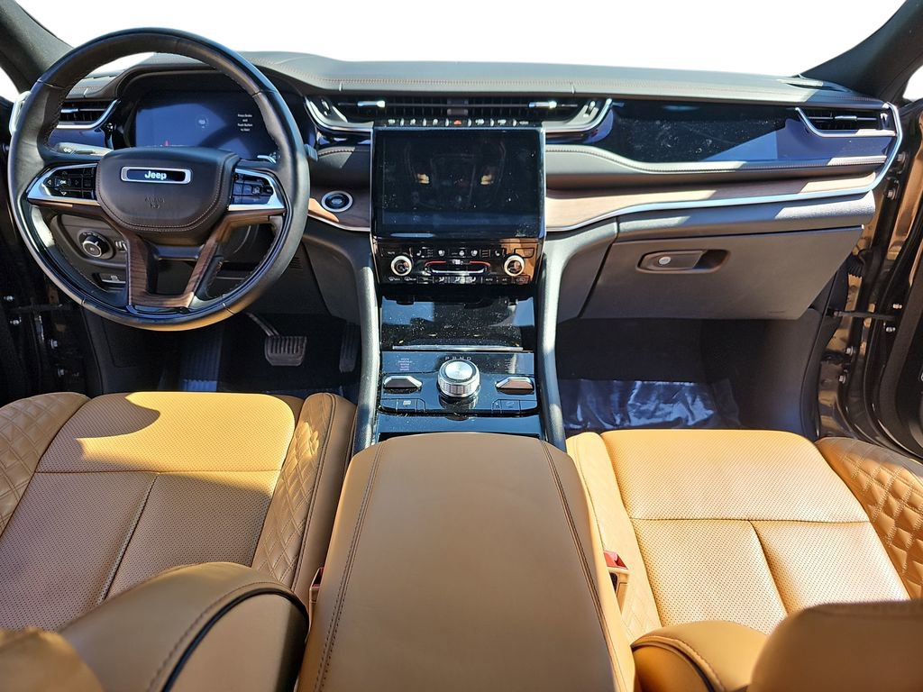 Certified 2022 Jeep Grand Cherokee Summit w/ Adv Protech Group IV image 9