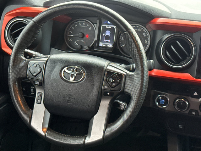 Used 2017 Toyota Tacoma TRD Off-Road AWD/4WD image 14