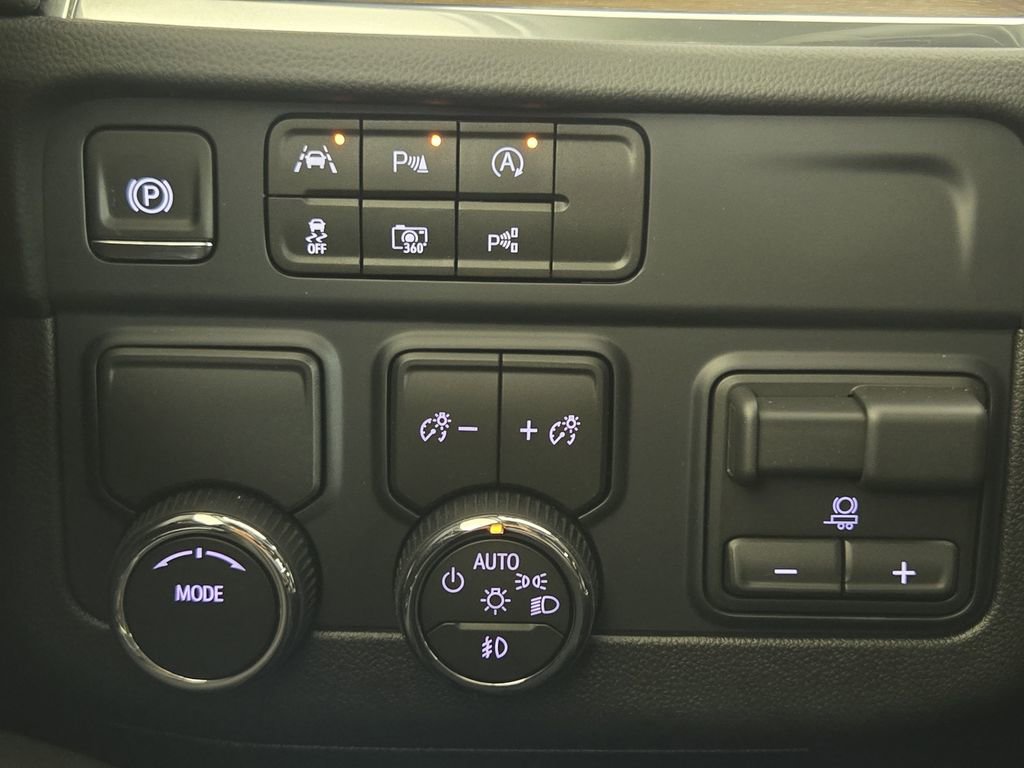 New 2026 Chevrolet Tahoe High Country w/ Sun And Tow Package RWD image 22