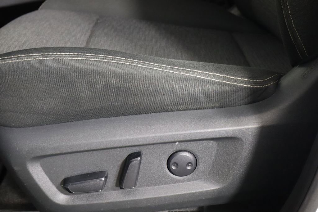 Used 2023 Nissan Rogue SV FWD image 22