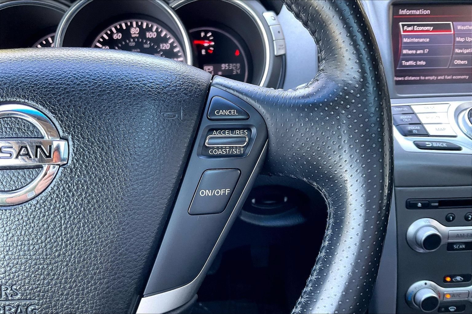Used 2014 Nissan Murano LE w/ Platinum Edition Package AWD/4WD image 11
