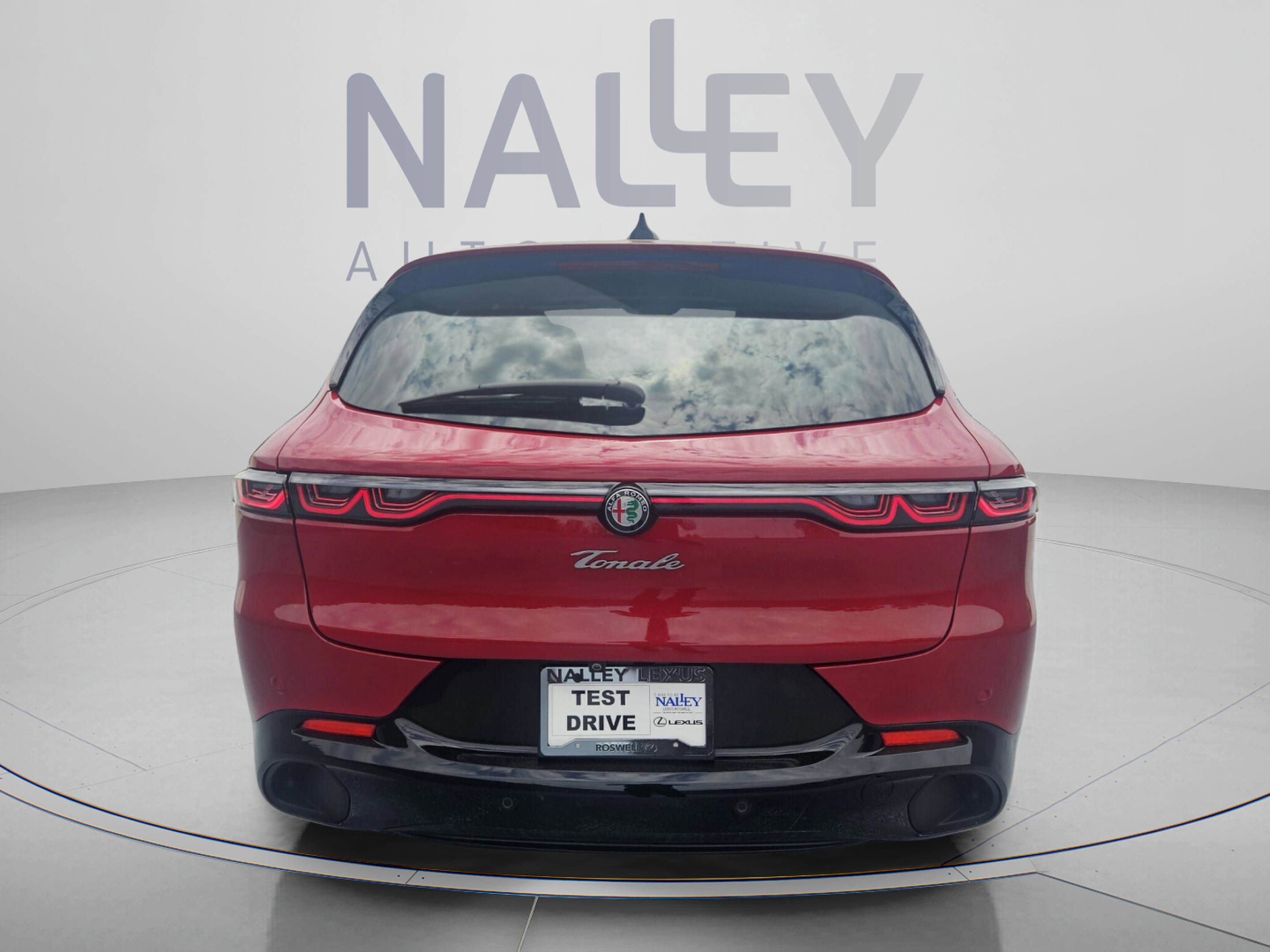 Used 2025 Alfa Romeo Tonale AWD/4WD image 4
