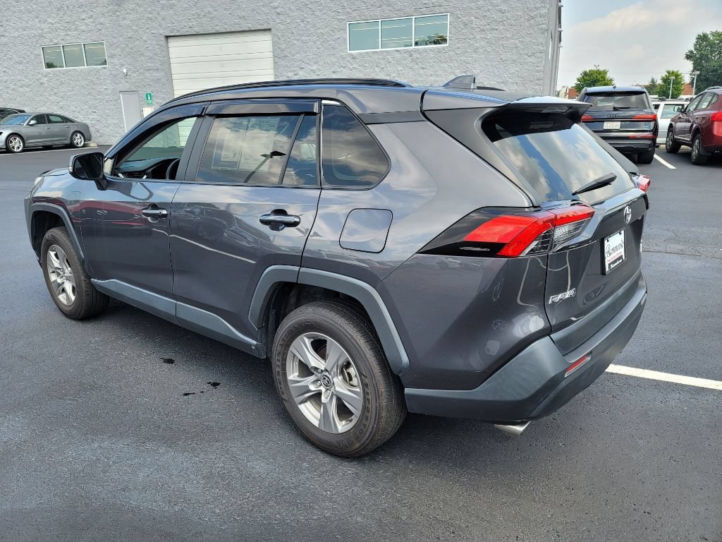 Used 2017 Toyota RAV4 Limited w/ Advanced Technology Package AWD/4WD image 5