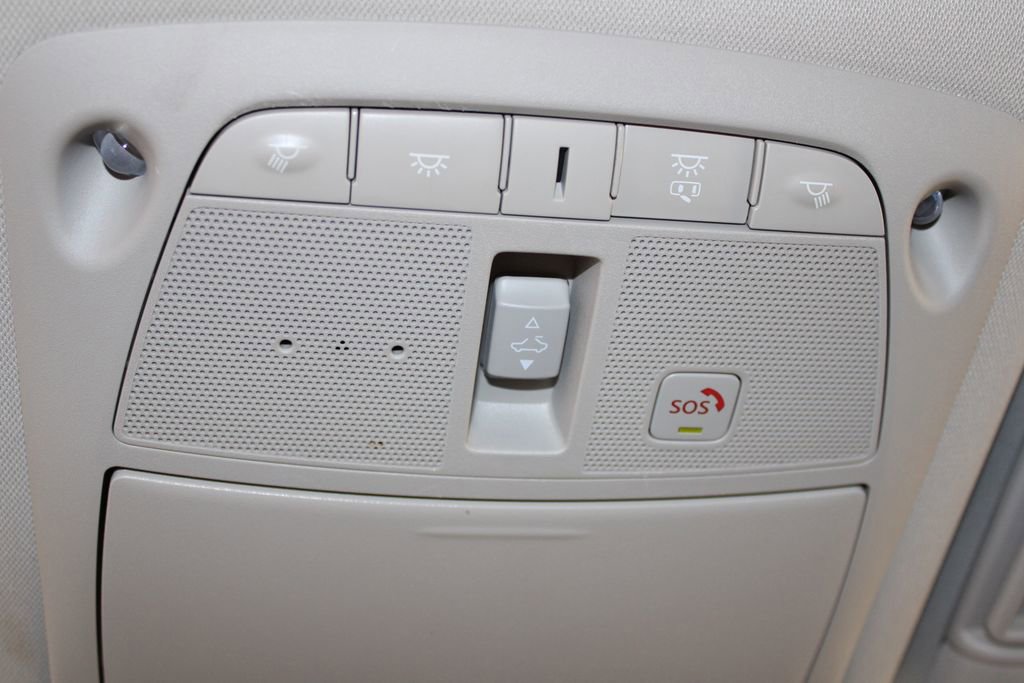 Used 2024 Nissan Armada Platinum w/ Captain's Chairs Package image 58