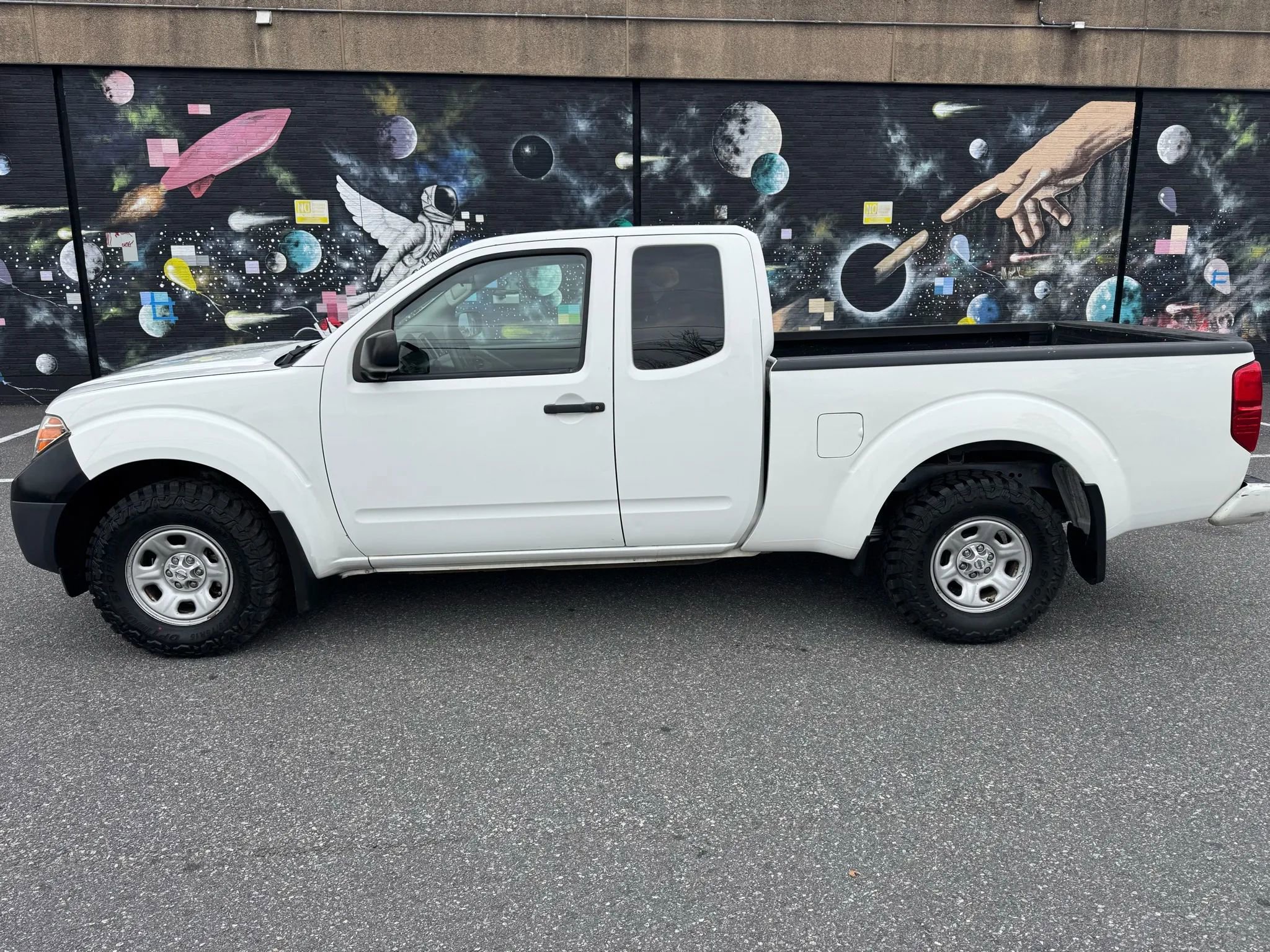 Used 2018 Nissan Frontier S w/ Work Truck Package image 6