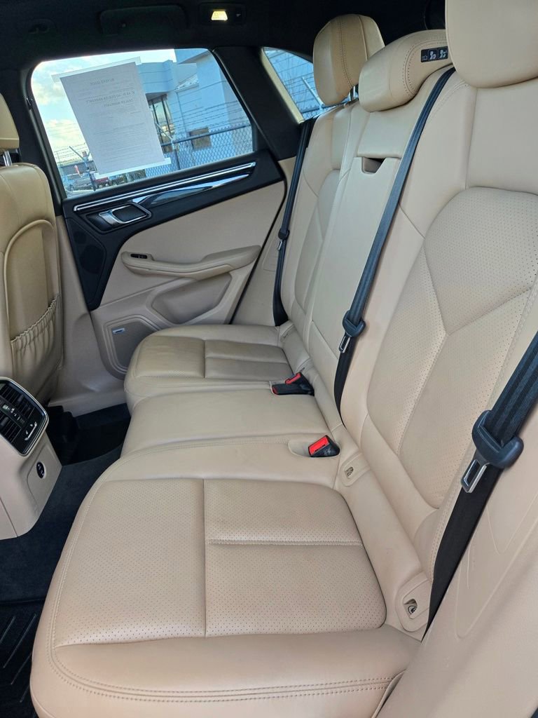Used 2020 Porsche Macan S image 41