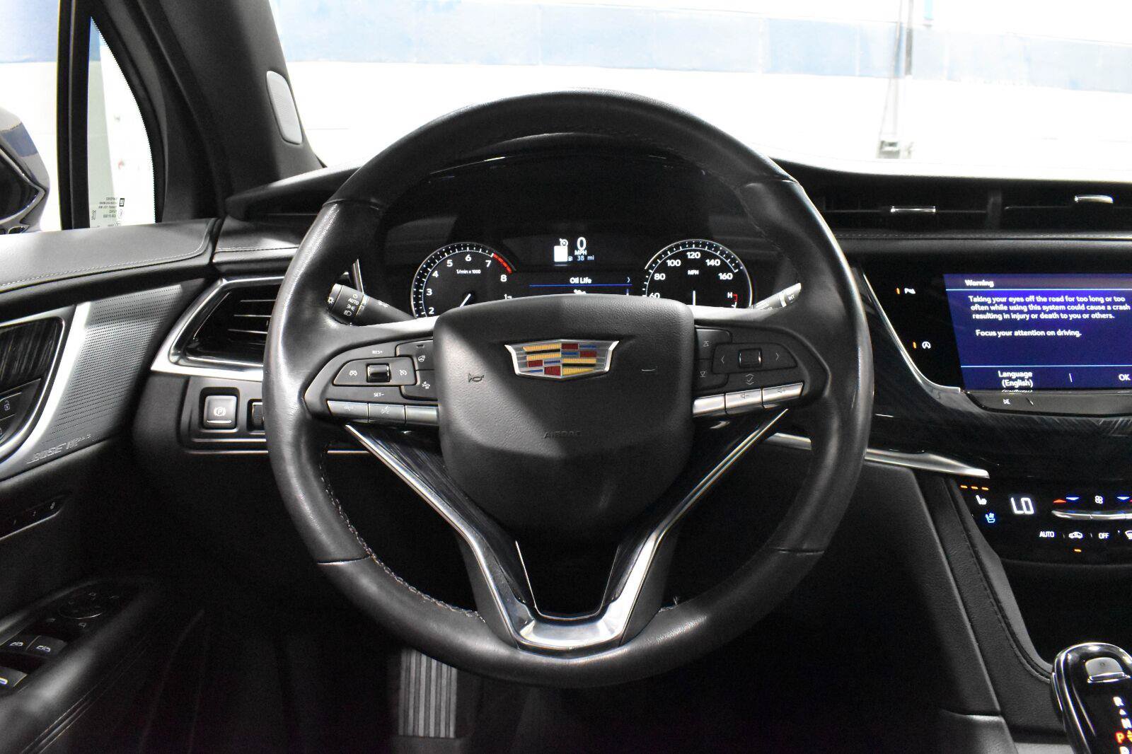 Used 2024 Cadillac XT6 Premium Luxury w/ LPO, Floor Liner Package FWD image 6