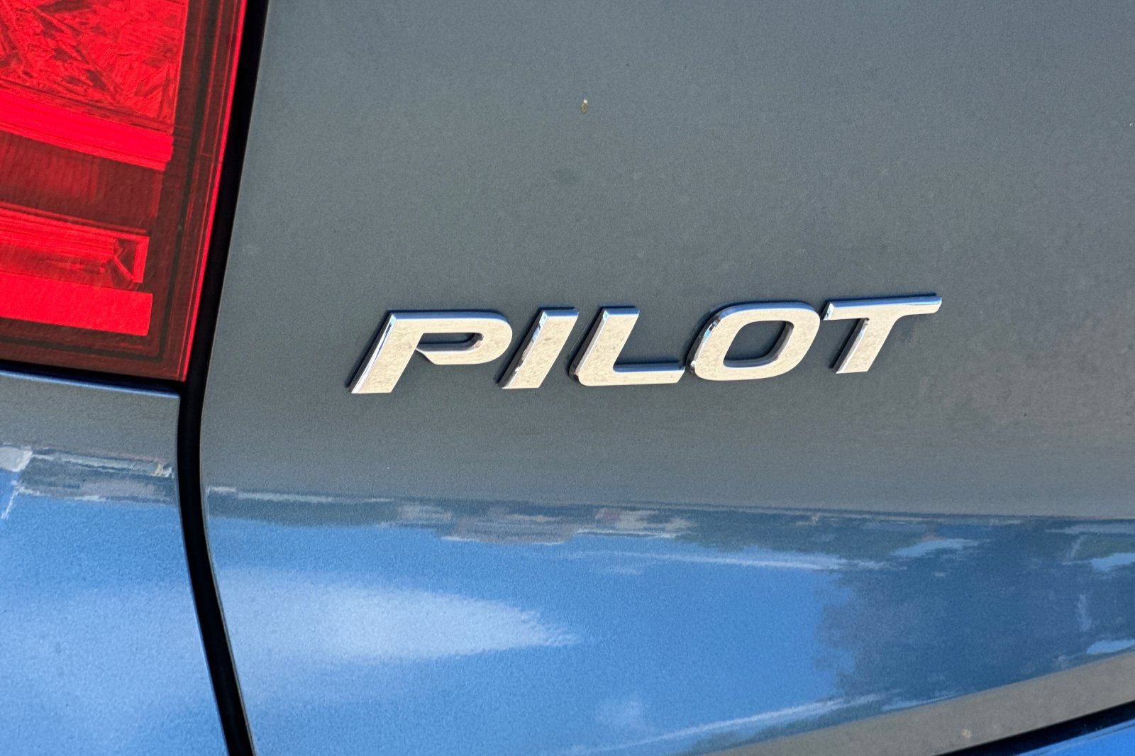 Used 2016 Honda Pilot Touring image 28