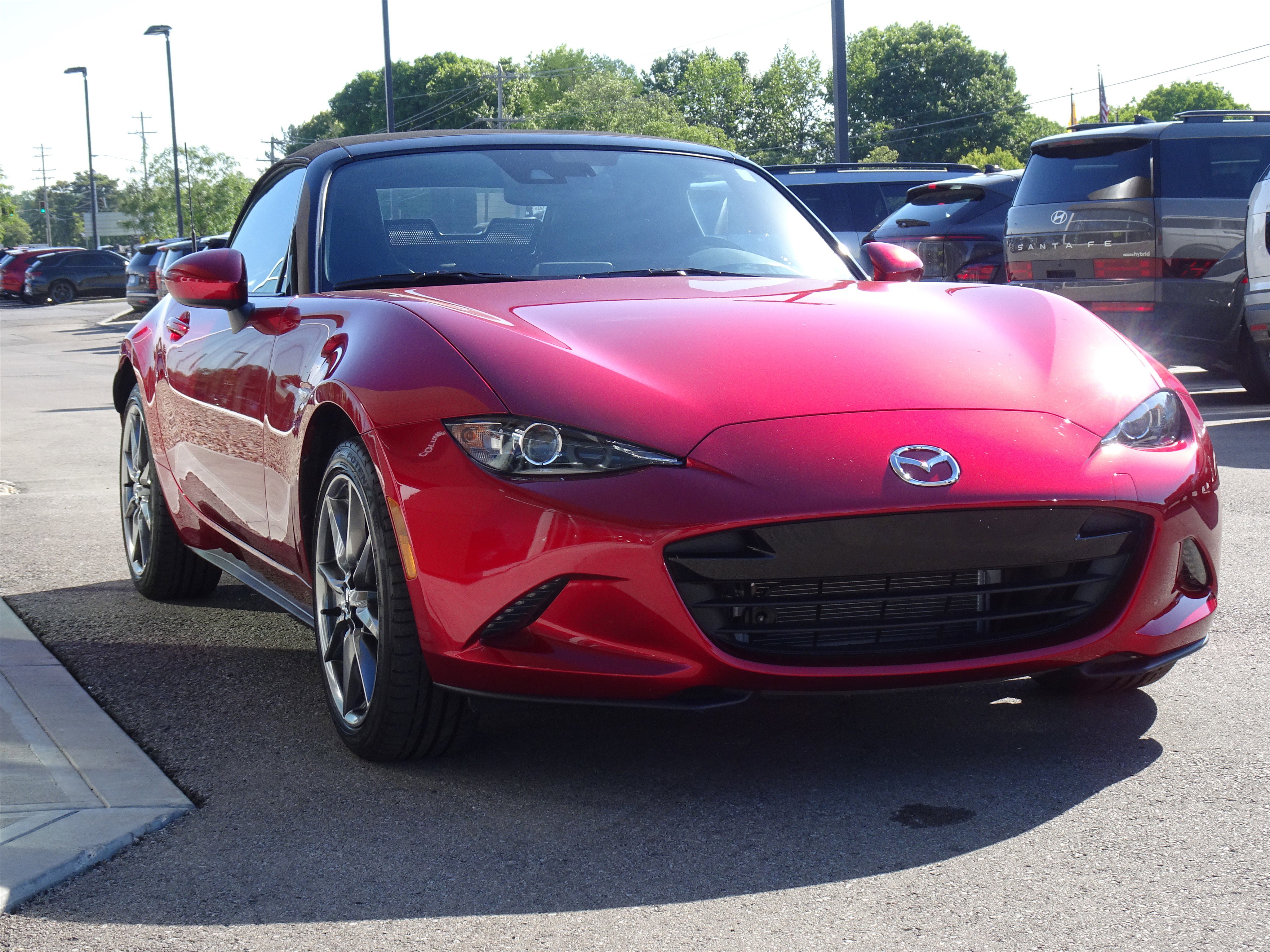 Used 2021 MAZDA MX-5 Miata Grand Touring RWD image 6