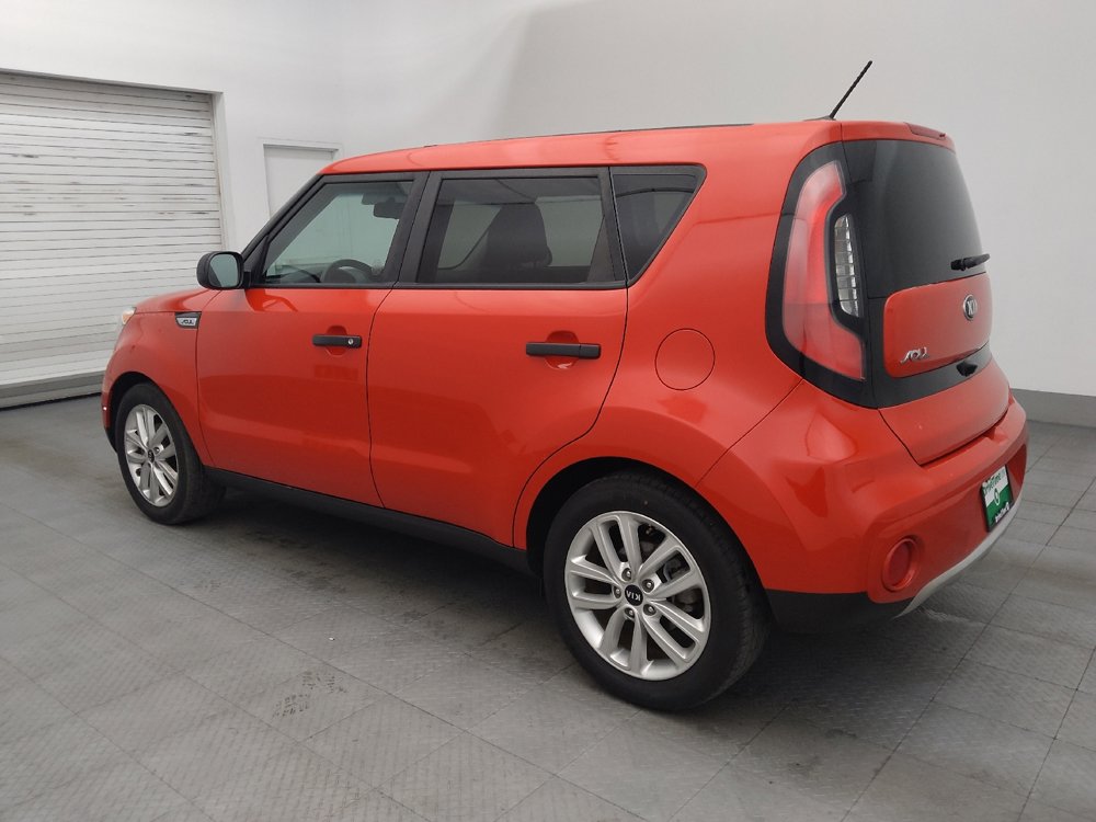 Used 2019 Kia Soul + FWD image 3