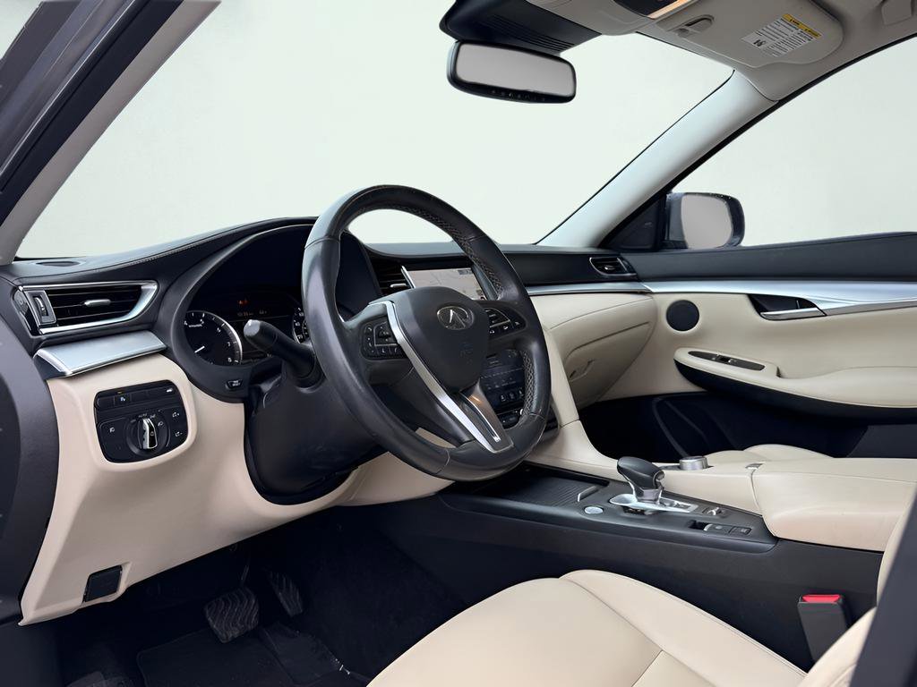 Used 2020 INFINITI QX50 Luxe w/ Navigation Package image 2