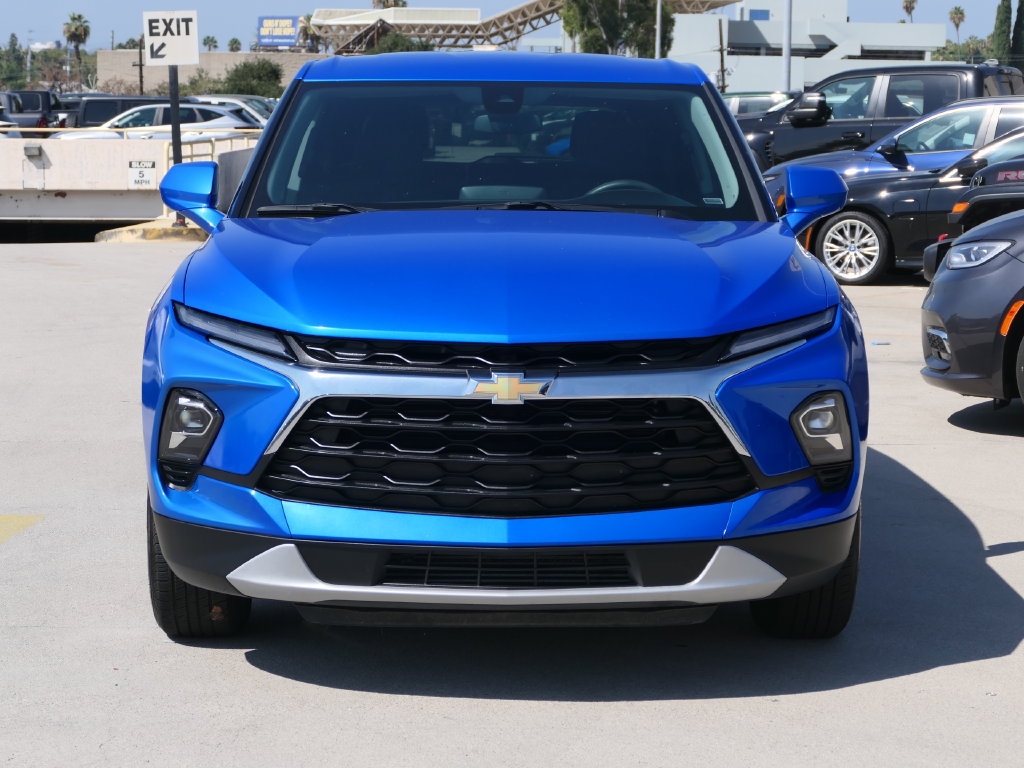 Used 2025 Chevrolet Blazer LT FWD image 6