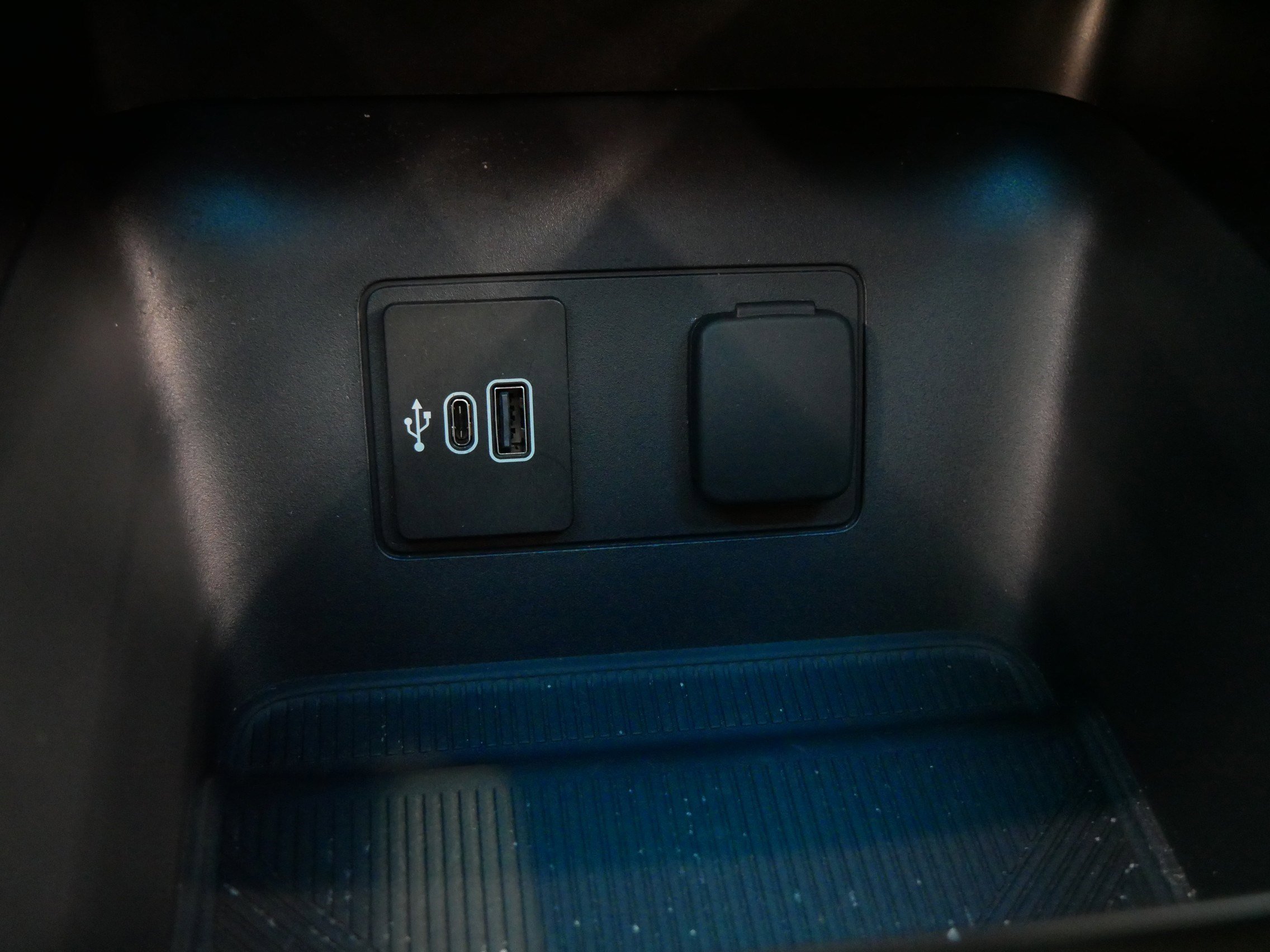 Used 2026 Ford Explorer ST-Line w/ ST-Line Street Pack image 31