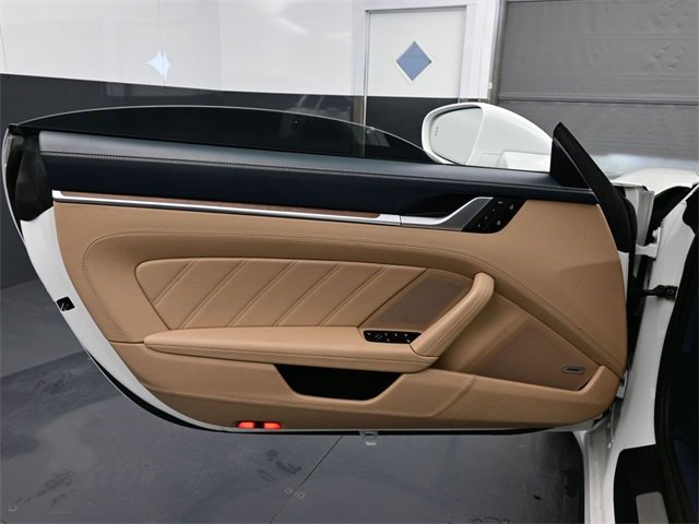 Used 2022 Porsche 911 Turbo image 7