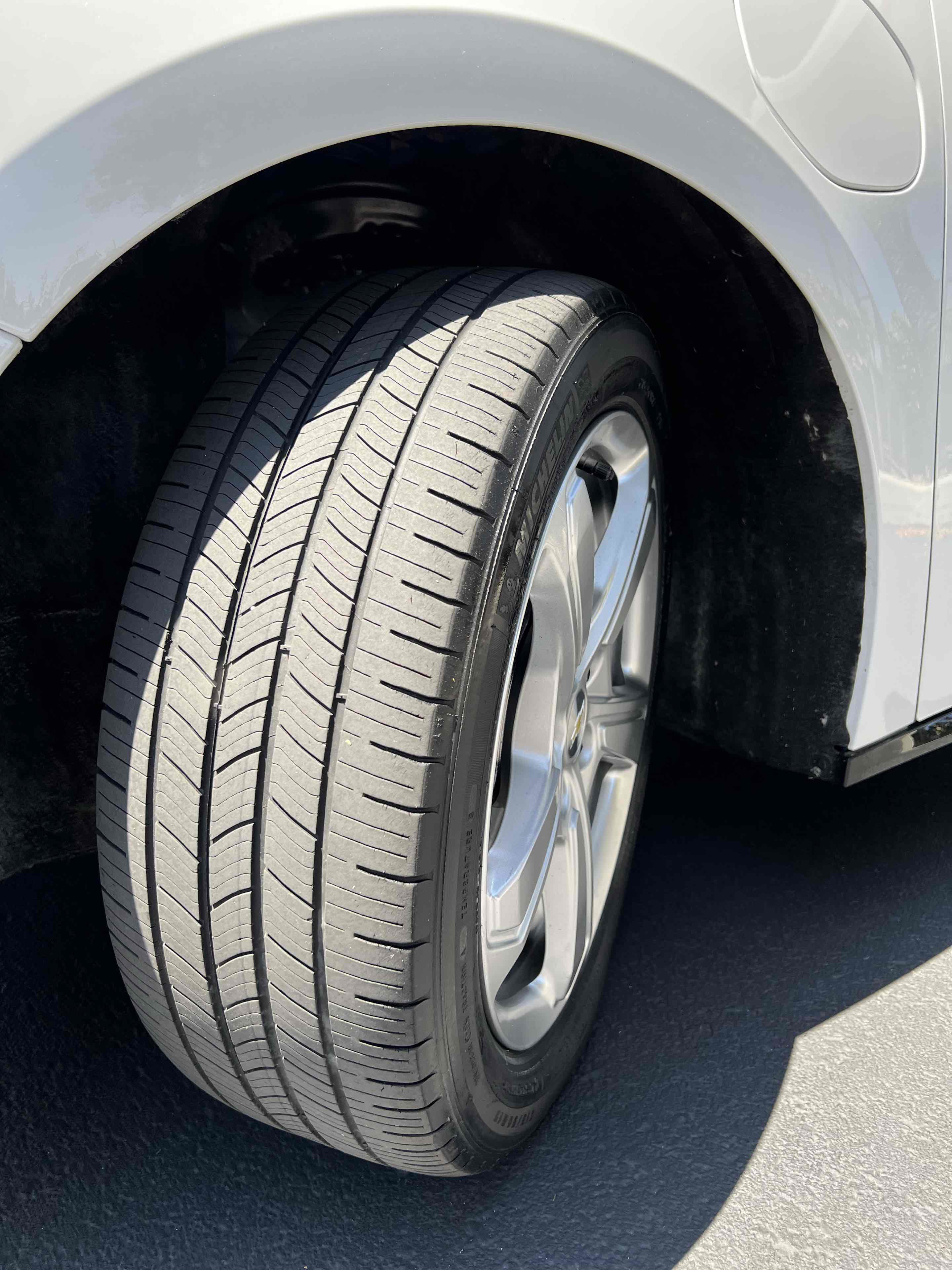 Used 2019 Chevrolet Volt LT FWD image 50