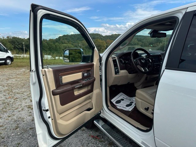 Used 2018 RAM 3500 Laramie AWD/4WD image 10
