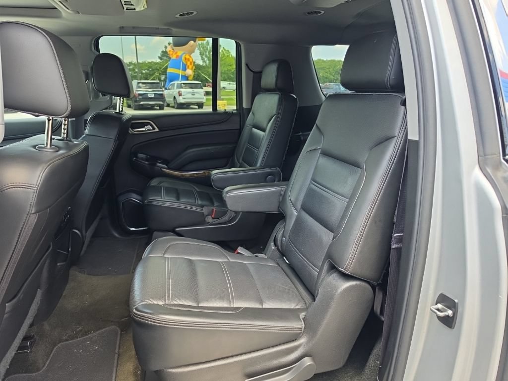 Used 2017 GMC Yukon XL Denali w/ Open Road Package AWD/4WD image 5
