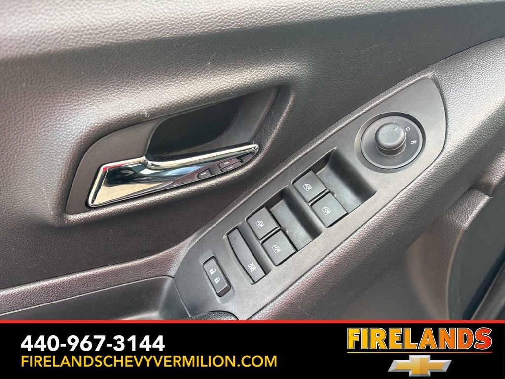 Certified 2022 Chevrolet Trax LT w/ Driver Confidence Package image 15