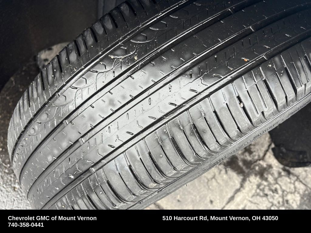 Used 2023 Buick Enclave Premium image 28