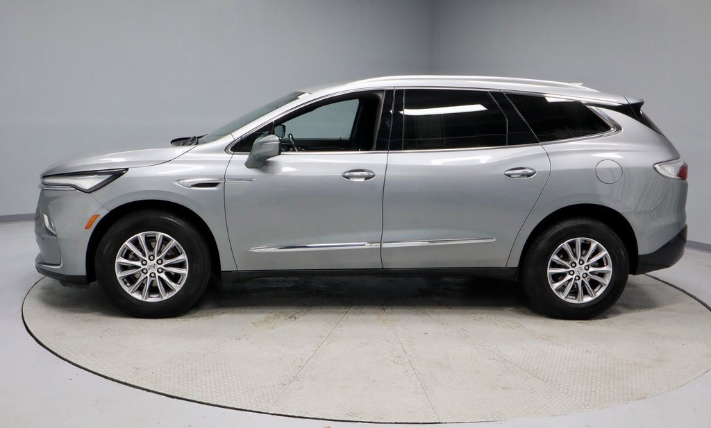 Used 2024 Buick Enclave Premium image 9