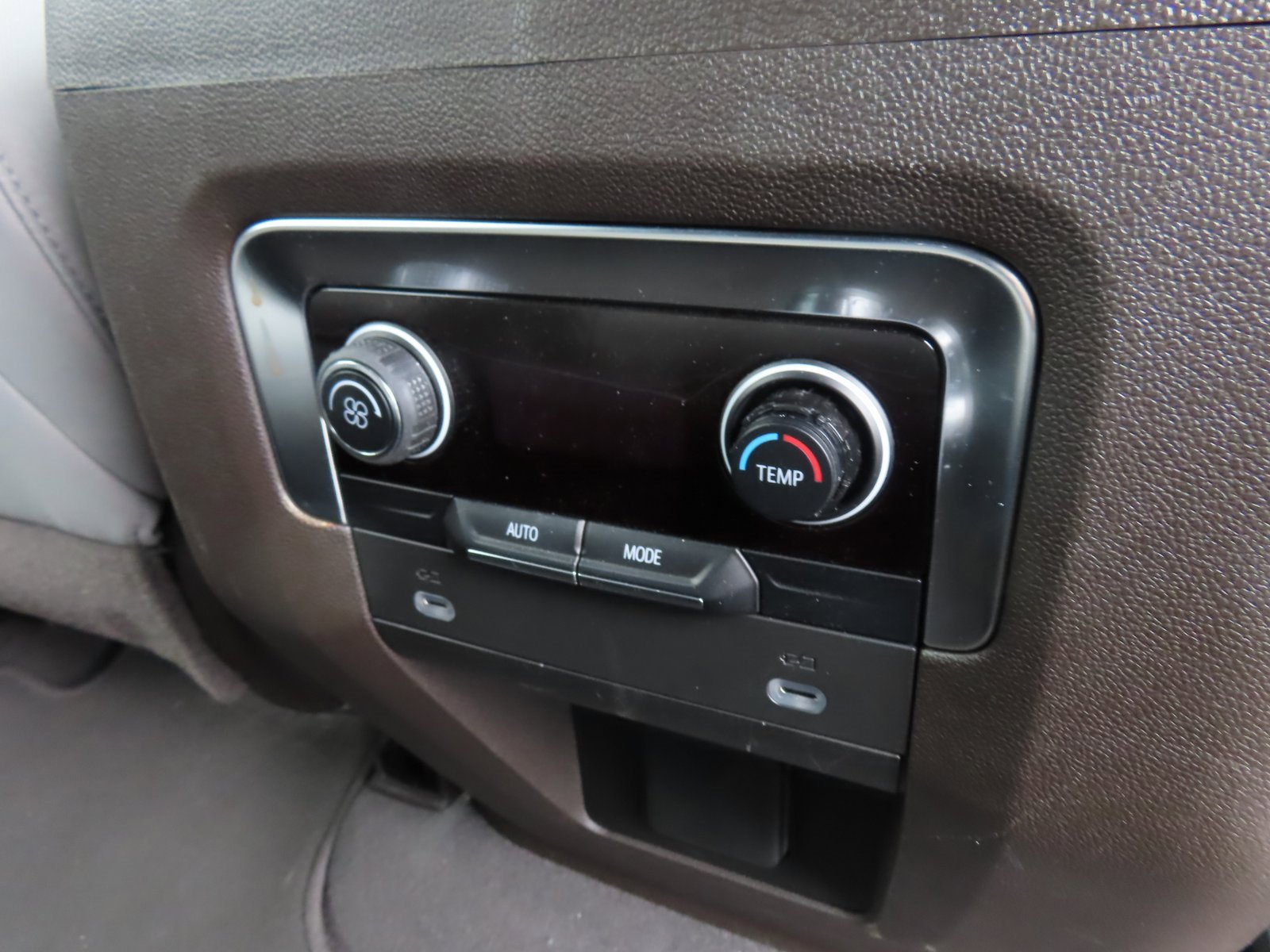 Used 2021 Chevrolet Tahoe LS image 39