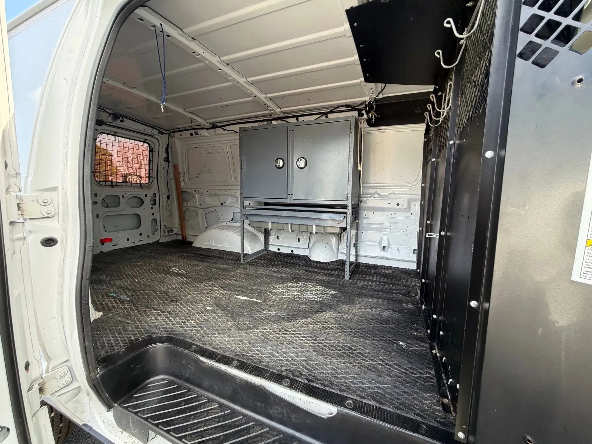 Used 2010 Ford E-250 and Econoline 250 image 23