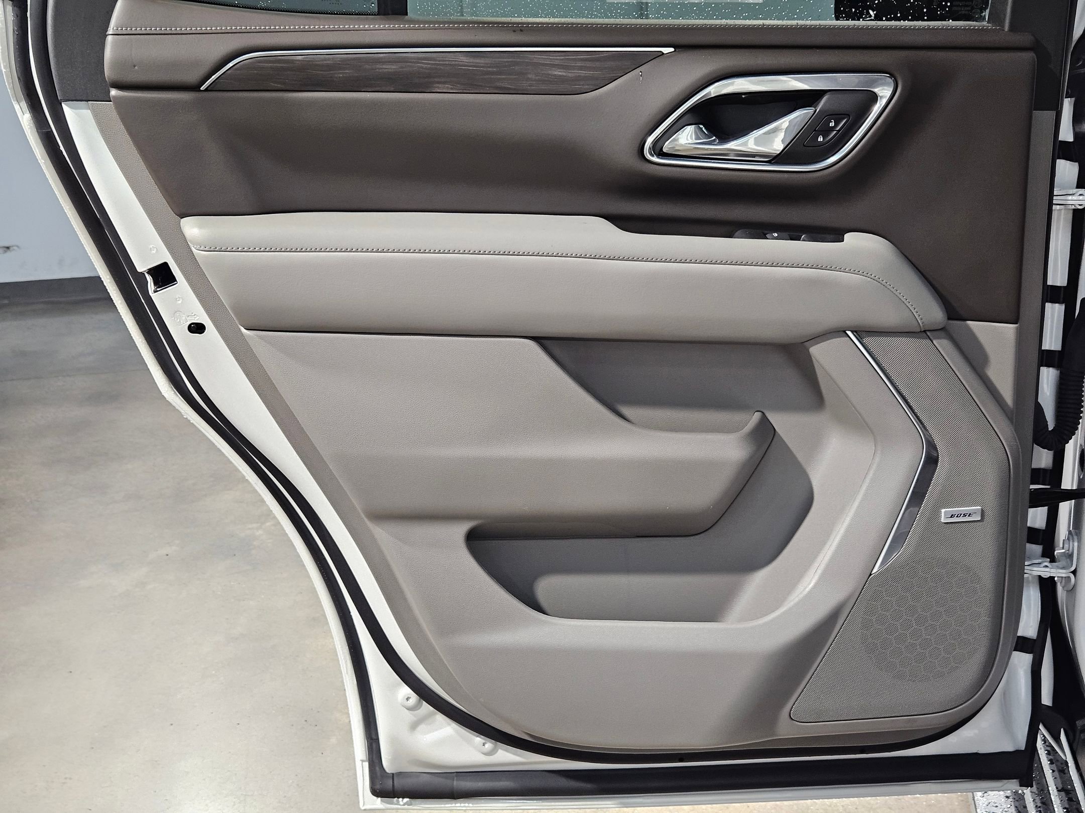 Used 2023 Chevrolet Tahoe LT w/ Luxury Package image 36