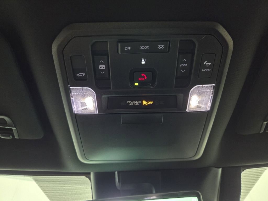 Used 2026 Toyota Sequoia Platinum image 21