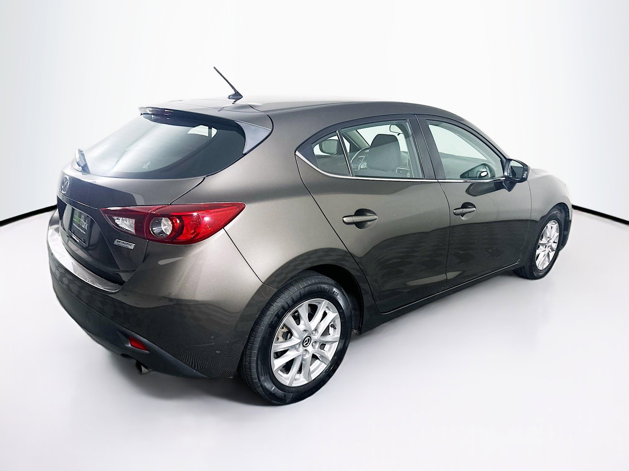 Used 2015 MAZDA MAZDA3 i Touring image 10
