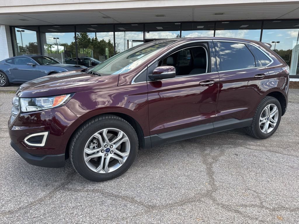 Used 2017 Ford Edge Titanium w/ Equipment Group 301A AWD/4WD image 4