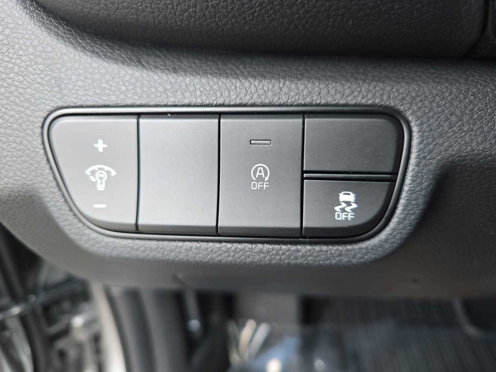 New 2026 Kia Seltos S FWD image 28