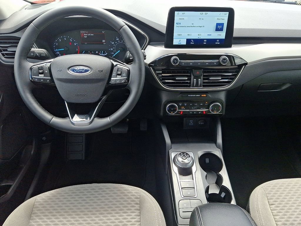 Certified 2022 Ford Escape SE w/ SE Sport Appearance Package AWD/4WD image 11