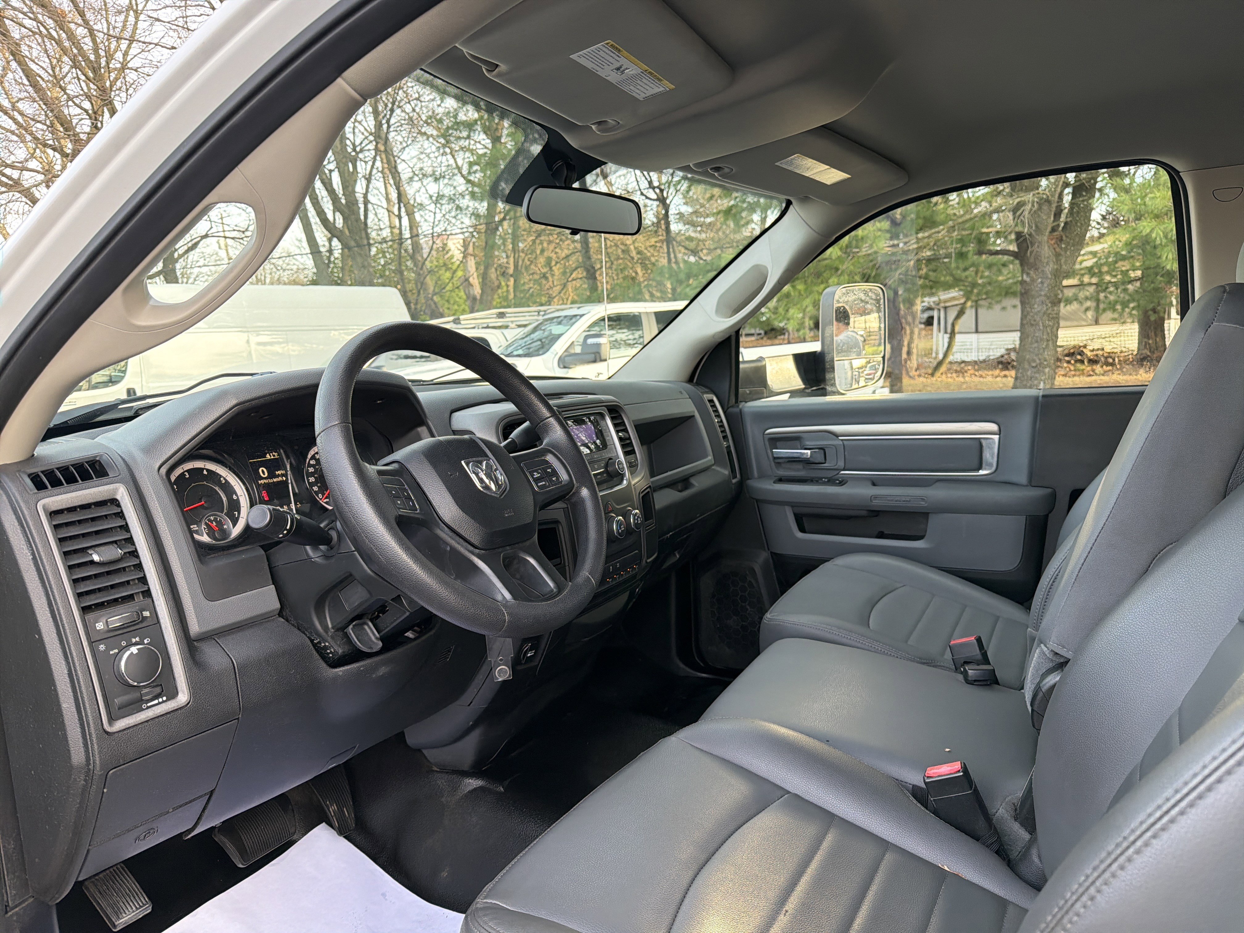 Used 2018 RAM 3500 Tradesman w/ Power & Remote Entry Group image 19