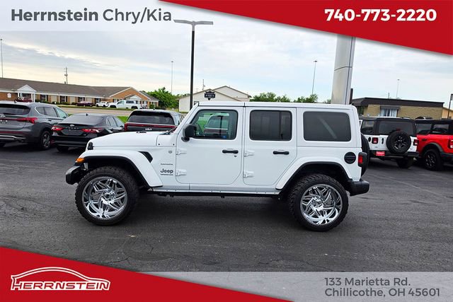 Used 2023 Jeep Wrangler Unlimited Sahara AWD/4WD image 4
