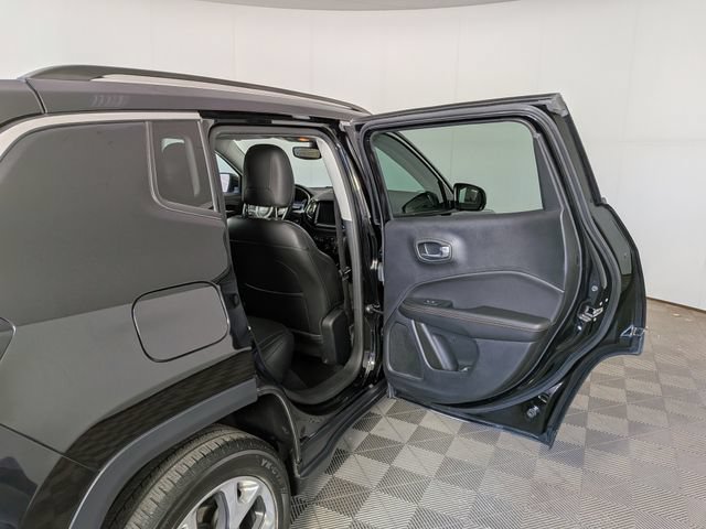 Used 2019 Jeep Compass Limited w/ Safety & Security Group AWD/4WD image 34