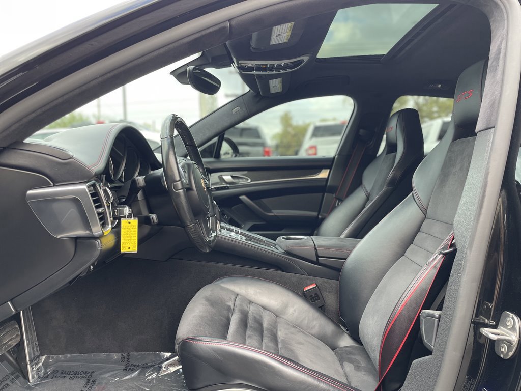 Used 2015 Porsche Panamera GTS image 23
