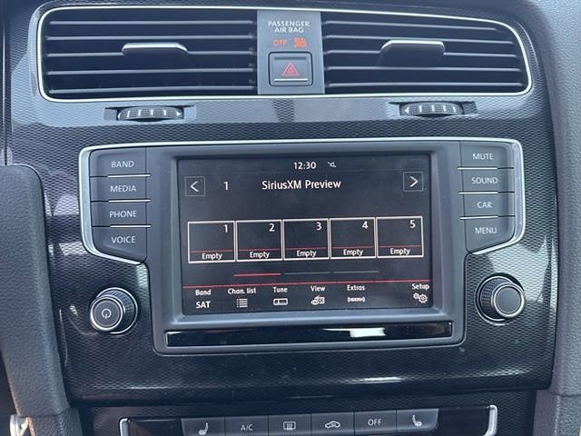 Used 2017 Volkswagen GTI S image 9