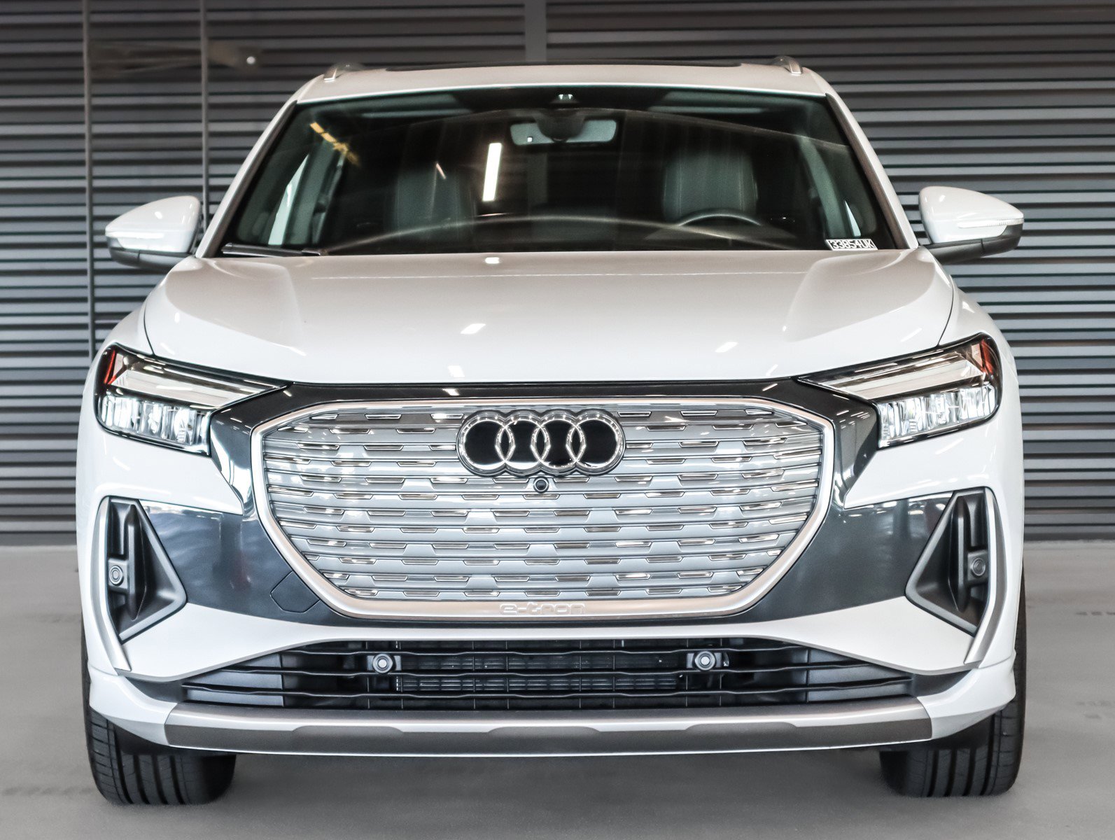 Used 2024 Audi Q4 e-tron Premium Plus w/ Premium Plus image 12