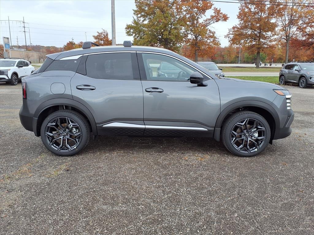 New 2026 Nissan Kicks SR w/ Cold Weather Package image 11