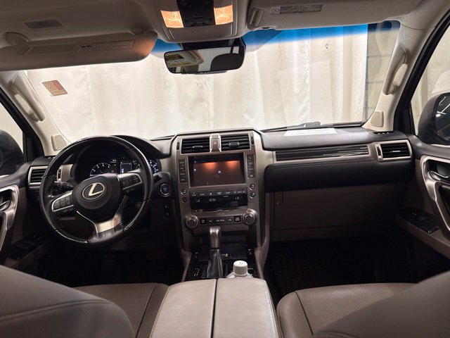 Used 2020 Lexus GX 460 Premium w/ Premium Package AWD/4WD image 14