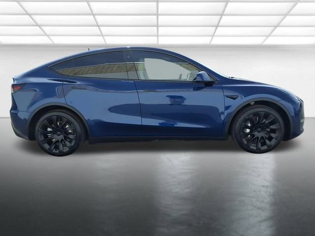 Used 2023 Tesla Model Y Long Range image 7