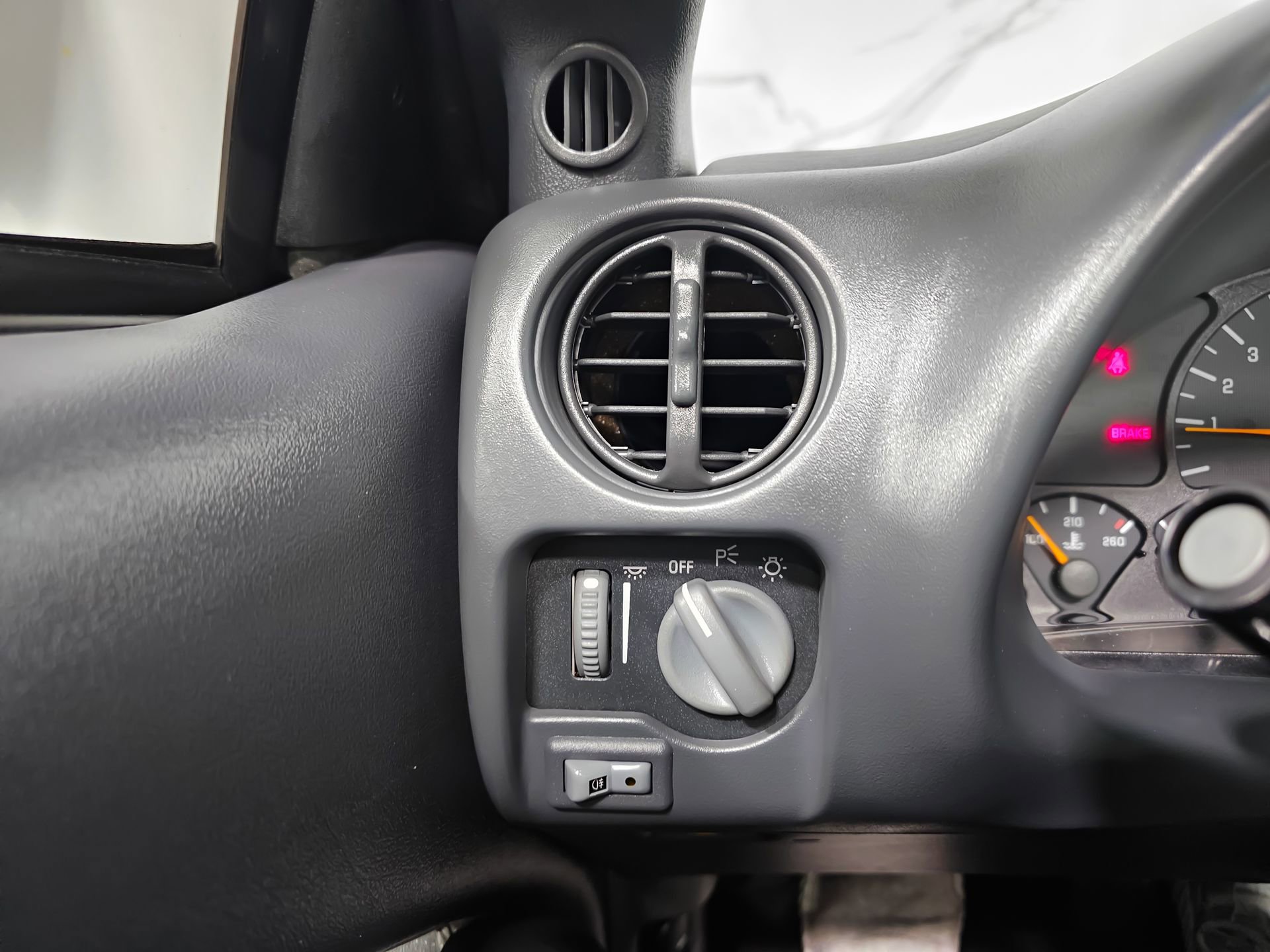 Used 1999 Pontiac Firebird Formula image 46