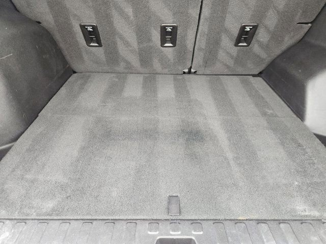 Used 2018 Chevrolet Equinox Premier image 41