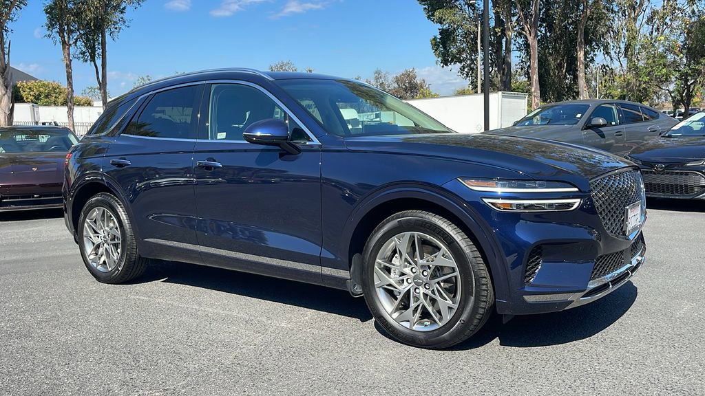 Used 2025 Genesis GV70 2.5T w/ Select Package image 1