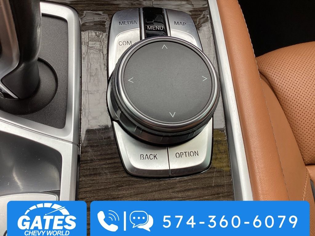 Used 2021 BMW 740i xDrive w/ Premium Package image 35
